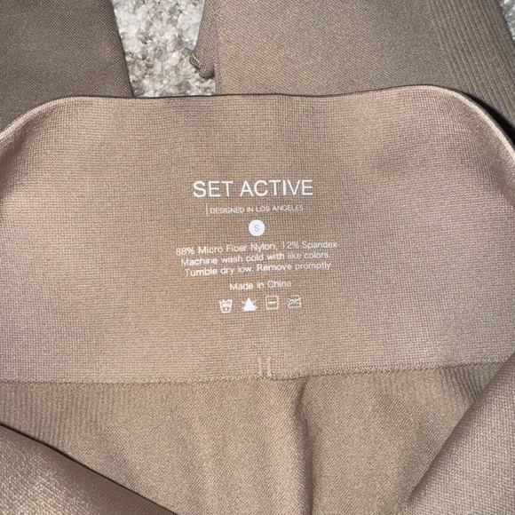 NWT SET Active Taupe Leggings - Picture 5 of 10